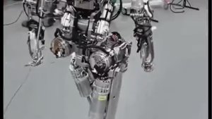 XPeng Robot Ditches Skin for a Steely Stride