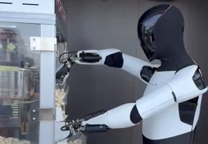 Tesla's Optimus Robot Serves Up Diner Delights
